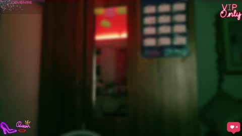 laujgray online show from March 29, 7:52 am