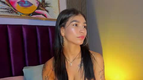 Laura online show from June 27, 12:04 am