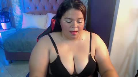 LAURA online show from May 1, 6:45 pm