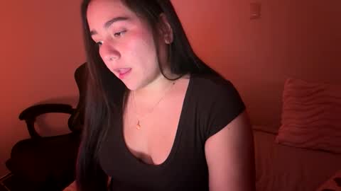 Snapshot of laura_d23 chatting on January 14, 12:27 am laura online show from January 14, 12:27 am