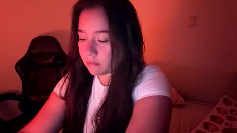 Snapshot of laura_d23 chatting on February 12, 11:22 pm laura online show from February 12, 11:22 pm