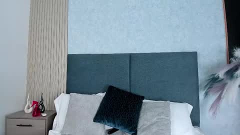 LauraIvy online show from January 5, 5:27 pm