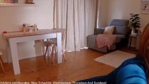 Snapshot of laura_lee chatting on July 16, 2:06 am Laura Lee. online show from July 16, 2:06 am