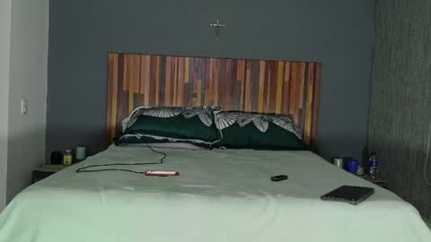 Laura online show from May 11, 2:39 am