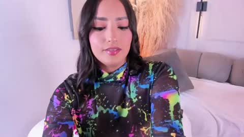 LauraCarther  online show from June 6, 5:39 pm