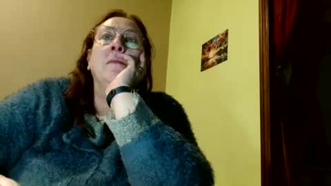 laureanne online show from January 12, 9:08 pm