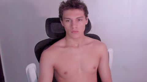 Laureent online show from April 4, 1:52 pm