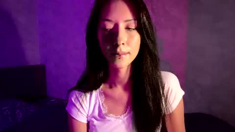 laurelimaino online show from August 4, 4:20 pm
