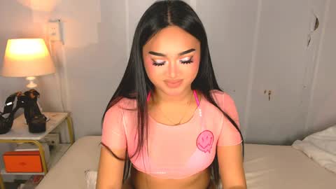 chloe3 online show from June 6, 4:12 pm