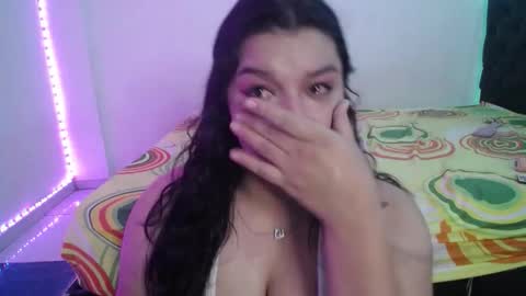 laurenkenner28_ online show from March 10, 8:03 pm