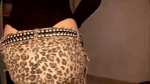 laurenn_111 online show from June 18, 2:56 am
