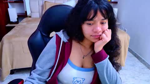 laurent online show from October 15, 4:01 am