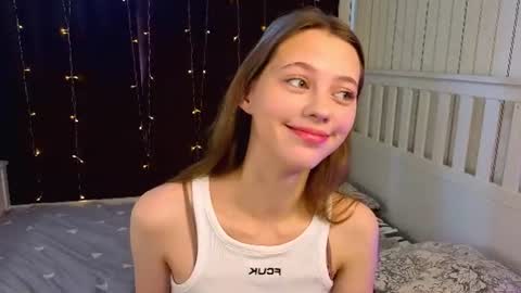 Kate online show from July 20, 8:06 am