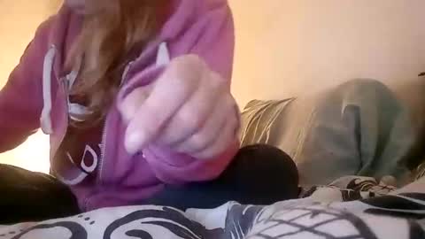 Snapshot of lauriehotxxx chatting on December 17, 4:13 pm lauriehotxxx online show from December 17, 4:13 pm