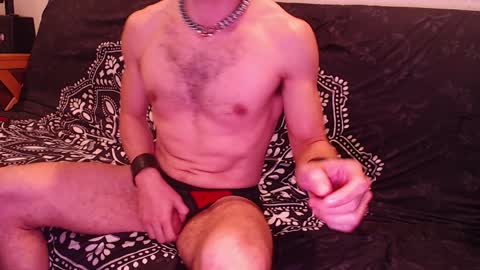 Snapshot of lavenderguy chatting on January 12, 8:46 am lavenderguy online show from January 12, 8:46 am