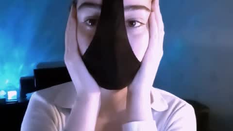 Snapshot of lavinda_lin chatting on January 17, 2:00 pm Lavinda online show from January 17, 2:00 pm