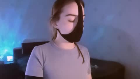 Snapshot of lavinda_lin chatting on February 1, 7:51 am Lavinda online show from February 1, 7:51 am