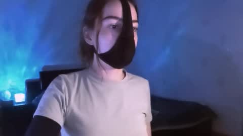 Snapshot of lavinda_lin chatting on February 2, 3:00 pm Lavinda online show from February 2, 3:00 pm