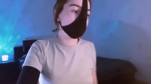 Snapshot of lavinda_lin chatting on February 4, 8:53 am Lavinda online show from February 4, 8:53 am