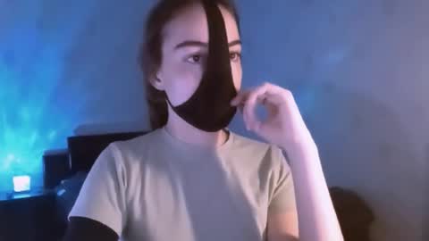 Snapshot of lavinda_lin chatting on February 6, 1:58 pm Lavinda online show from February 6, 1:58 pm