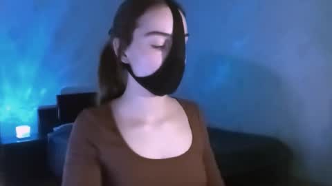 Snapshot of lavinda_lin chatting on February 9, 5:50 pm Lavinda online show from February 9, 5:50 pm