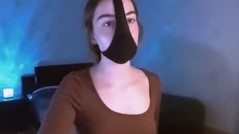 Snapshot of lavinda_lin chatting on February 10, 6:01 pm Lavinda online show from February 10, 6:01 pm