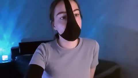 Snapshot of lavinda_lin chatting on February 14, 4:53 am Lavinda online show from February 14, 4:53 am