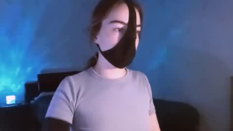 Snapshot of lavinda_lin chatting on February 15, 7:16 am Lavinda online show from February 15, 7:16 am