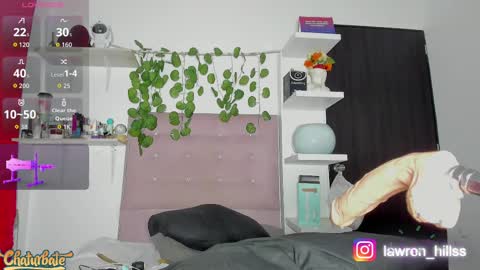 Snapshot of lawrenhills chatting on September 16, 12:44 am lawrenhills online show from September 16, 12:44 am