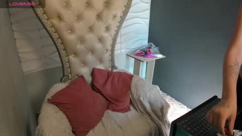 Layla online show from March 11, 7:53 pm