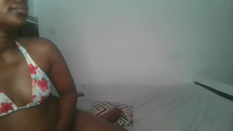 layla_cutiee online show from January 14, 8:42 am
