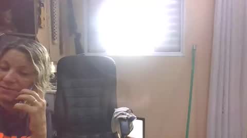 kelly online show from February 10, 7:40 pm