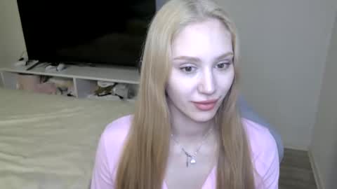 LaylaPretty001 online show from March 25, 5:35 am