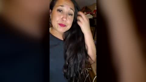 laylolajade online show from July 15, 7:41 pm