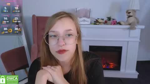 layriantavee online show from September 12, 6:02 am