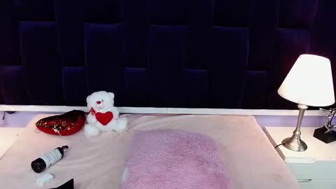 LeaMoreau online show from March 6, 9:25 am