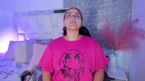 Leah  online show from June 2, 3:19 am