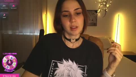 leahwoods online show from May 26, 1:45 am