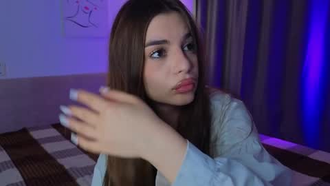 Sophie online show from June 2, 7:05 pm