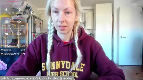 LeaVixx online show from March 5, 9:05 am