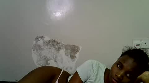 lee baby online show from April 3, 7:34 pm