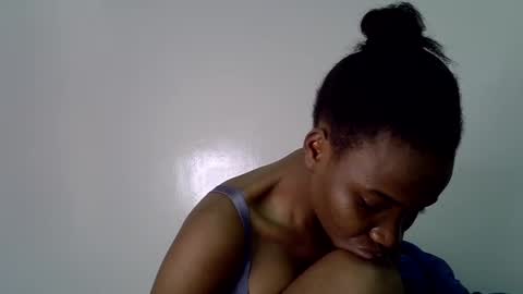lee baby online show from June 25, 7:24 am