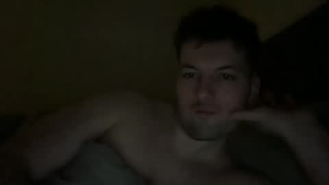 leedslad35 online show from December 13, 4:11 am