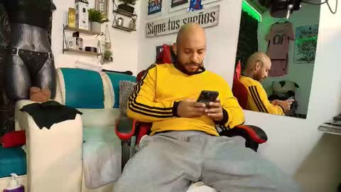 leenar_key online show from January 7, 11:34 am