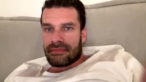 leexxx_69 online show from April 28, 1:04 am