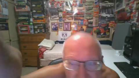 leezimmerman200 online show from April 29, 9:13 am