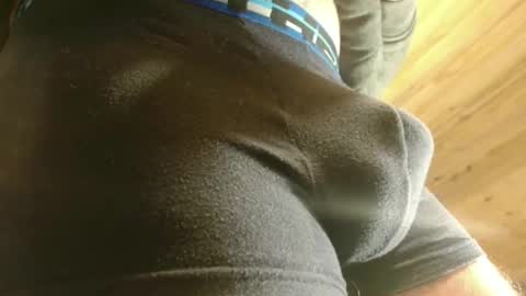 Dliciousman online show from February 7, 1:15 pm