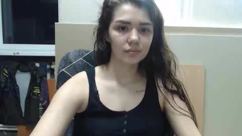 Liya online show from April 14, 8:26 pm