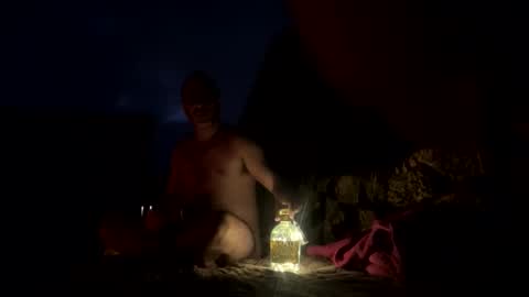 legsbyale online show from November 1, 11:18 pm