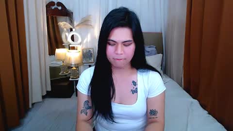 Cailey online show from April 23, 4:42 pm